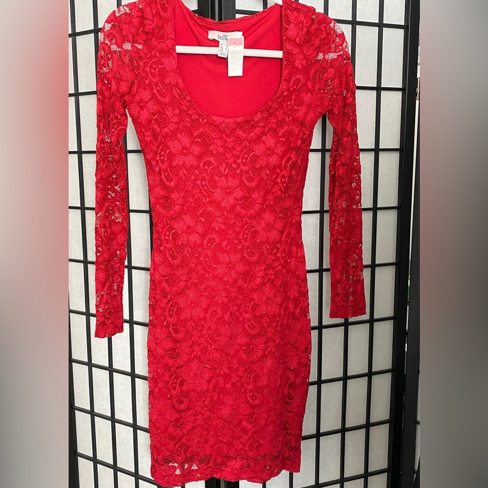 Badgley Mischka Red lace dress